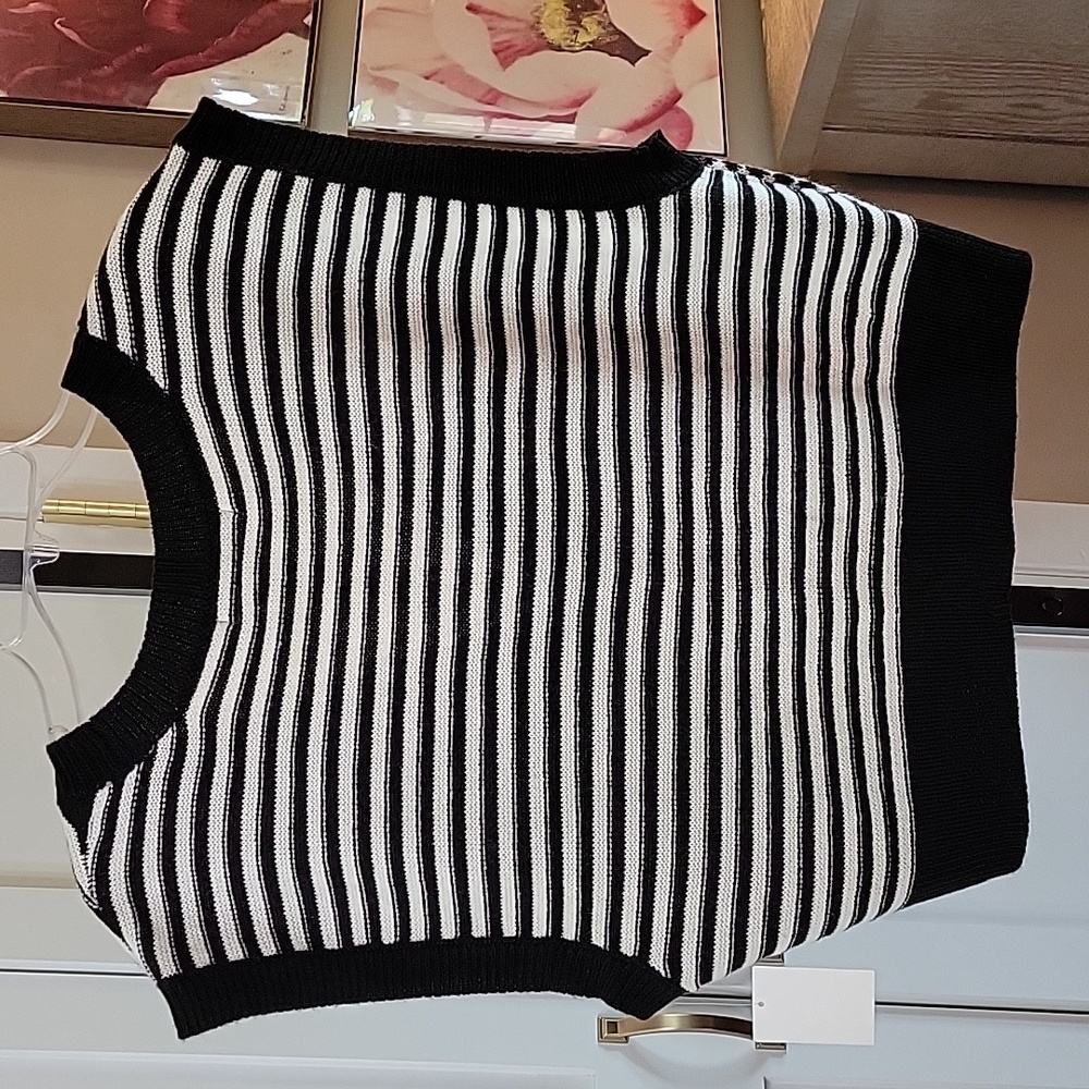 Sugar Moon V-Neck Button Closure Black and White Crop Striped Sweater Vest - Picture 6 of 13